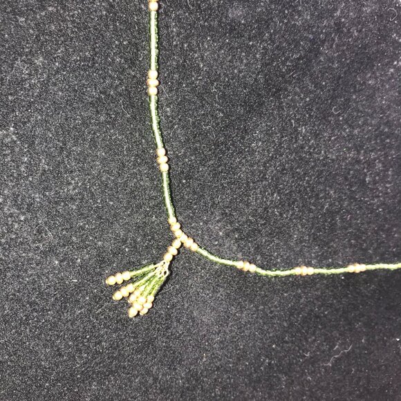 15" Green and Gold Seed Bead Necklace - Picture 3 of 4